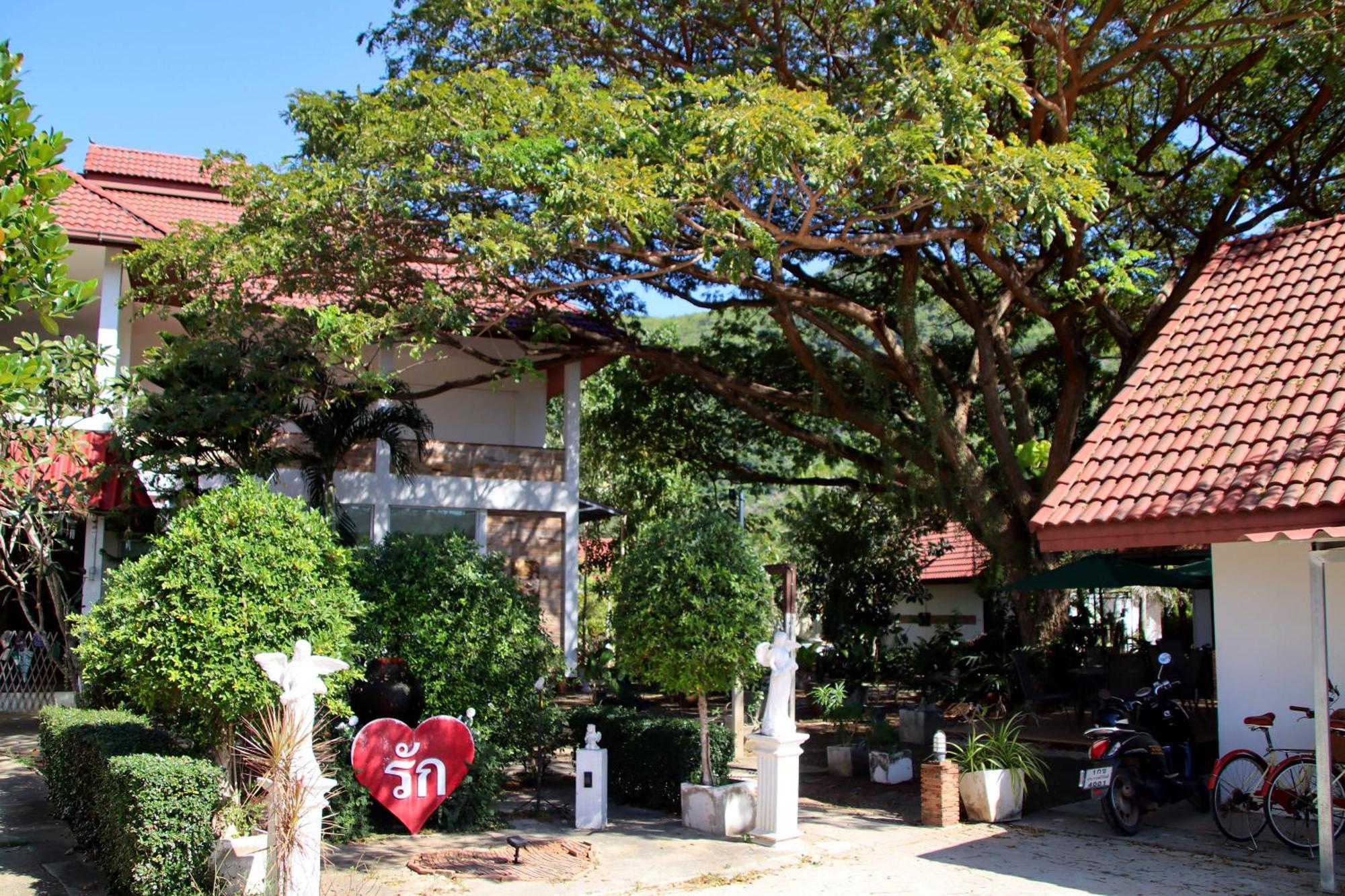 The Hillside Pranburi Resort Bagian luar foto
