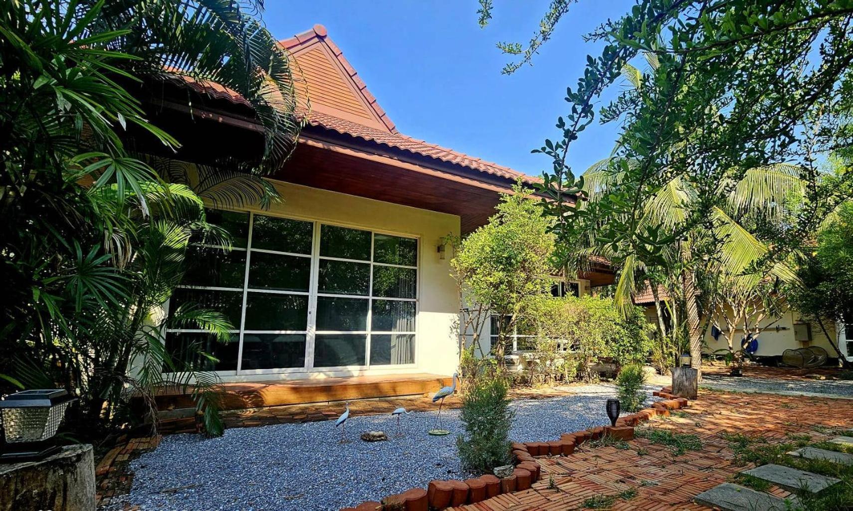The Hillside Pranburi Resort Bagian luar foto
