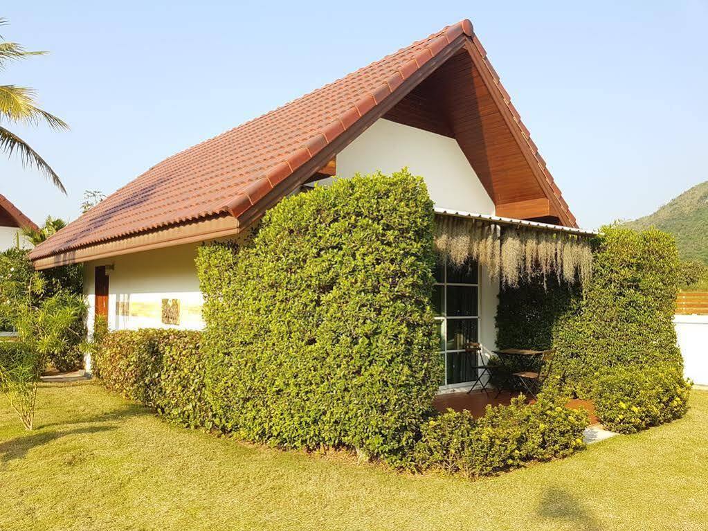 The Hillside Pranburi Resort Bagian luar foto